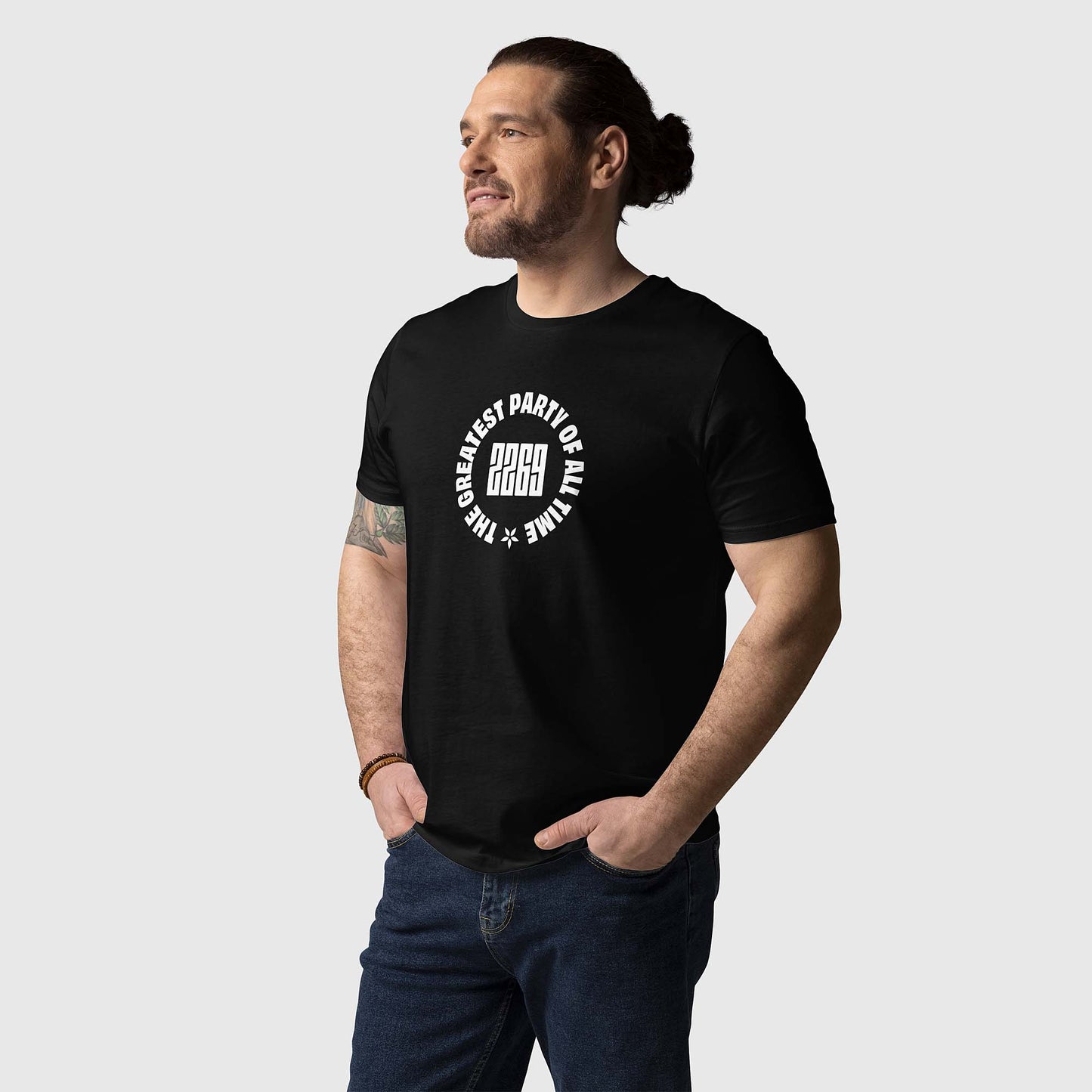 Men's black organic cotton t-shirt with English 2269 party circle