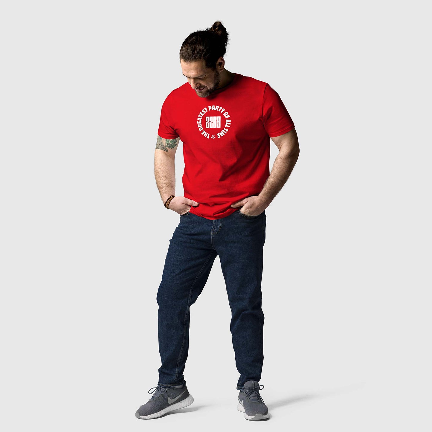 Unisex red organic cotton t-shirt with English 2269 party circle